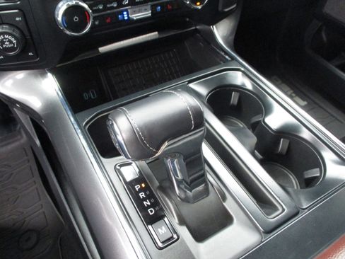 Used 2023 Ford F150 Lariat image 39