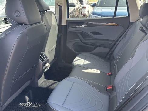 New 2026 Volkswagen Tiguan SE AWD/4WD image 14
