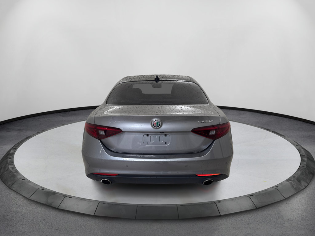 Used 2019 Alfa Romeo Giulia Ti w/ Quick Order Package 22Z Lusso RWD image 7