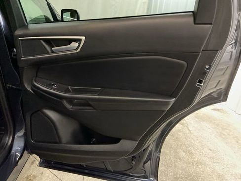 Used 2023 Ford Edge SEL image 19