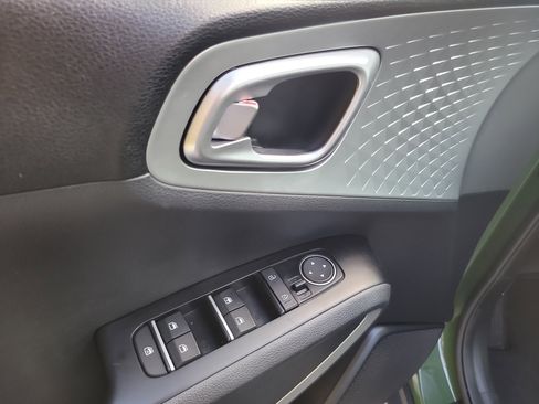 Used 2020 Kia Soul X-Line image 16