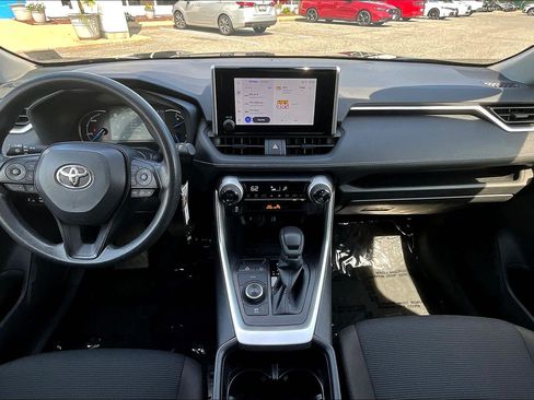 Used 2025 Toyota RAV4 LE AWD/4WD image 15