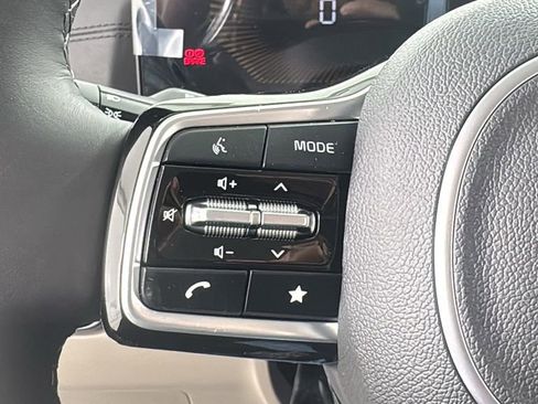 New 2026 Kia Carnival image 23