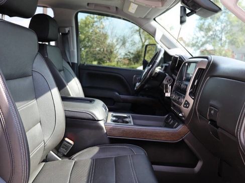 Used 2019 GMC Sierra 2500 Denali w/ Duramax Plus Package image 15