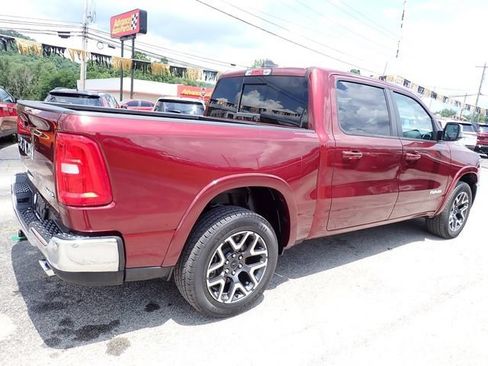 Used 2025 RAM 1500 Laramie AWD/4WD image 8