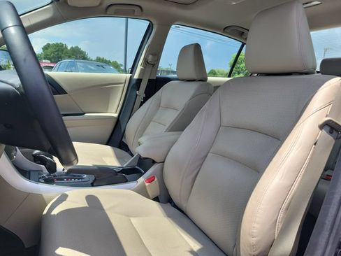 Used 2015 Honda Accord EX-L image 12