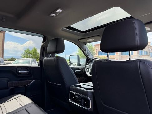 Used 2021 GMC Sierra 3500 Denali w/ Denali Ultimate Package AWD/4WD image 24