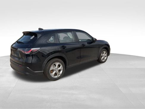 Used 2025 Honda HR-V LX image 4