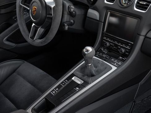 Used 2016 Porsche Cayman GT4 image 40