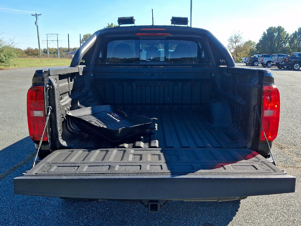 Used 2018 Chevrolet Colorado ZR2 w/ ZR2 Midnight Special Edition AWD/4WD image 27