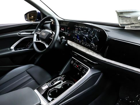 New 2025 Audi Q5 Premium image 5