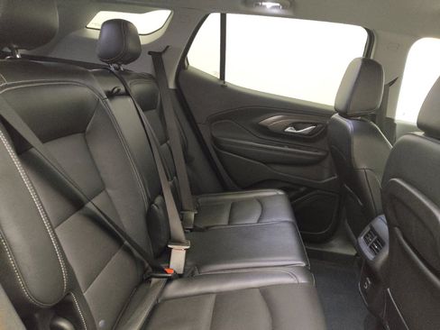 Used 2024 GMC Terrain SLT AWD/4WD image 19