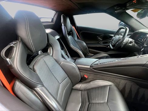 Used 2023 Chevrolet Corvette Stingray Premium Conv w/ Z51 Performance Package RWD image 18