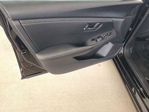 Certified 2025 Nissan Sentra S FWD image 28
