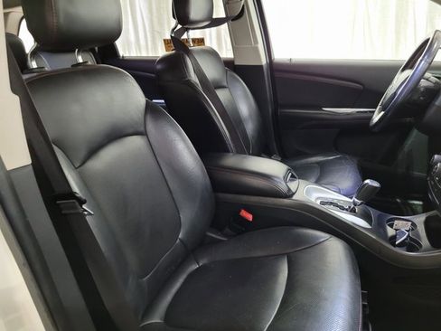 Used 2019 Dodge Journey GT image 52