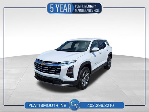Used 2026 Chevrolet Equinox LT FWD image 1