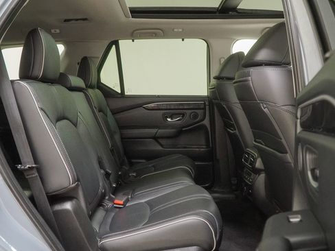 Used 2023 Honda Pilot Elite image 41