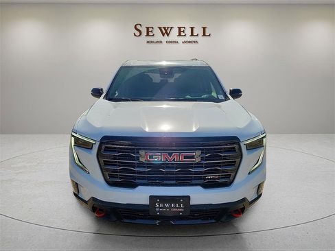 New 2026 GMC Acadia AT4 w/ Luxury Package image 8