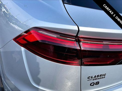Used 2025 Audi Q8 Premium image 22