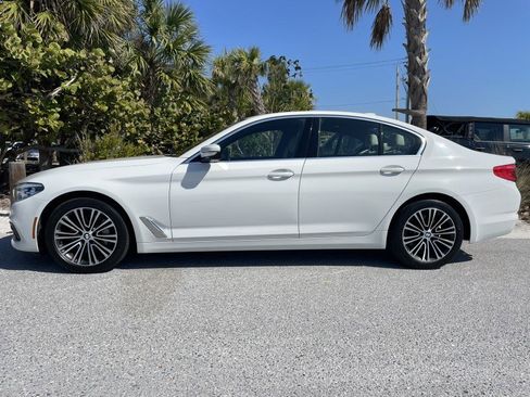 Used 2020 BMW 530i xDrive w/ Convenience Package image 3