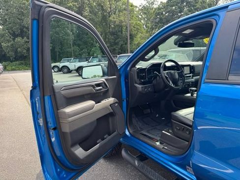 Used 2022 Chevrolet Silverado 1500 ZR2 AWD/4WD image 11
