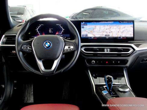 Used 2023 BMW i4 eDrive40 image 29