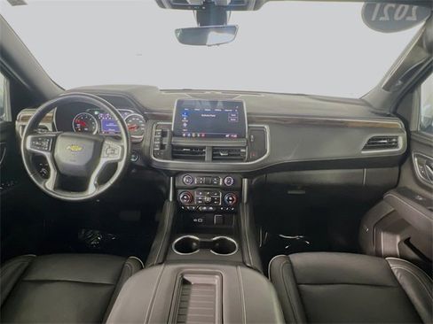 Used 2021 Chevrolet Tahoe Premier w/ Premium Package image 27