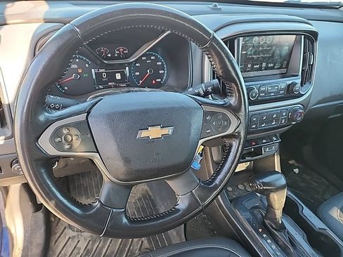 Used 2018 Chevrolet Colorado Z71 AWD/4WD image 9