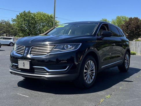 Used 2017 Lincoln MKX Select w/ Select Plus Package FWD image 22