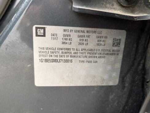 Used 2018 Chevrolet Cruze LT w/ Convenience Package image 23