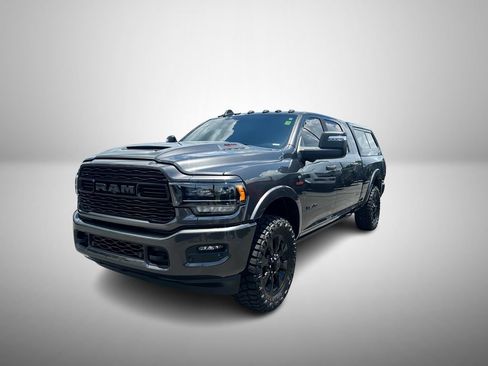 Used 2024 RAM 2500 Limited AWD/4WD image 2