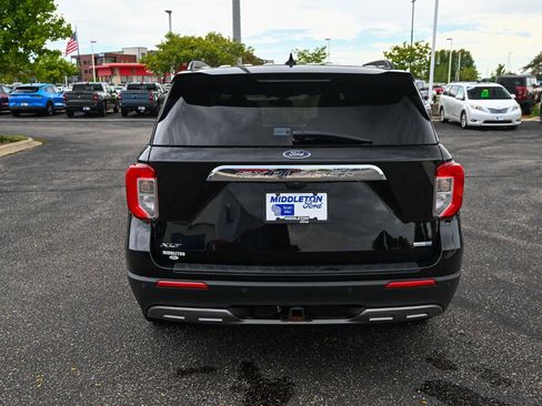 Used 2020 Ford Explorer XLT w/ Equipment Group 202A AWD/4WD image 6
