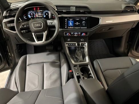 New 2025 Audi Q3 2.0T Premium image 10