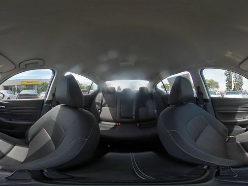 Used 2025 Nissan Altima 2.5 SV FWD image 42