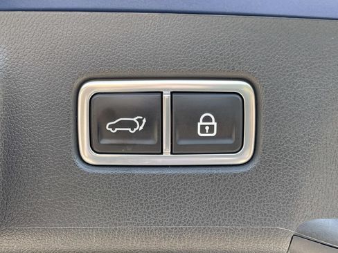 Used 2023 Kia Sorento EX w/ Panoramic Sunroof Package FWD image 13