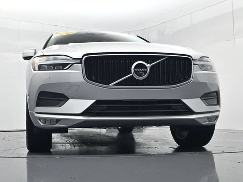 Used 2019 Volvo XC60 T5 Momentum w/ Multimedia Package AWD/4WD image 44