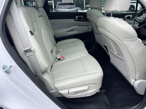 Used 2025 Kia Sorento S w/ Panoramic Sunroof Package AWD/4WD image 15