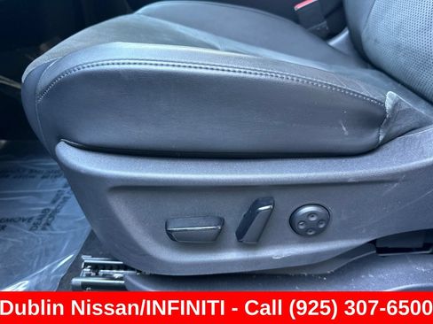 Used 2023 Nissan Ariya FWD image 14