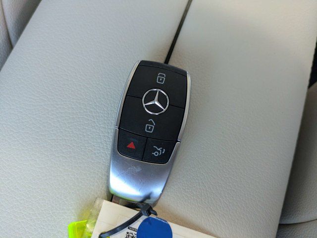 Used 2025 Mercedes-Benz GLS 450 4MATIC image 38