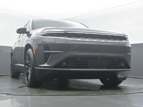 Used 2024 Jeep Wagoneer Launch Edition image 53