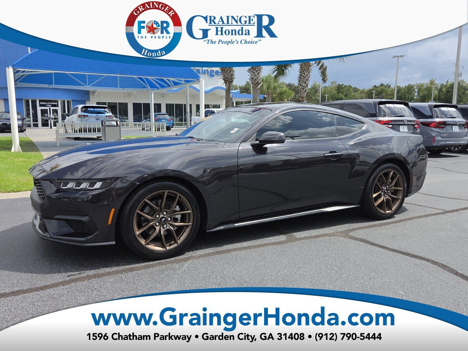 Used 2024 Ford Mustang Premium RWD image 1