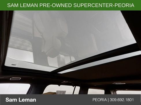 Used 2023 Jeep Grand Wagoneer Series III AWD/4WD image 23