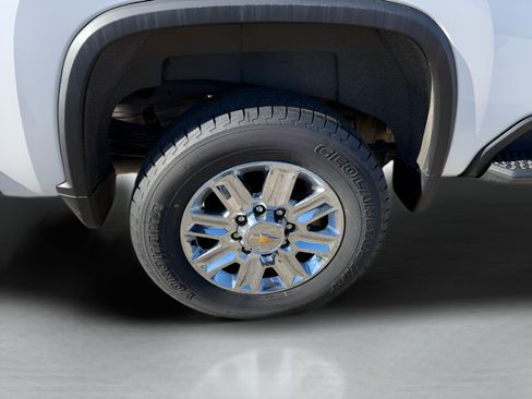 Used 2024 Chevrolet Silverado 2500 High Country w/ Z71 Off-Road Package AWD/4WD image 30