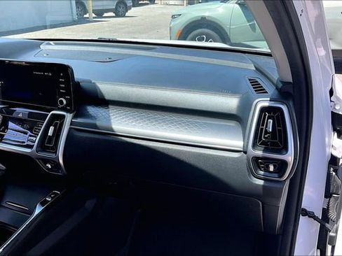 Used 2023 Kia Sorento S w/ Panoramic Sunroof Package FWD image 21