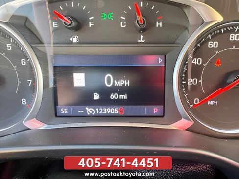 Used 2021 GMC Acadia SLT FWD image 25
