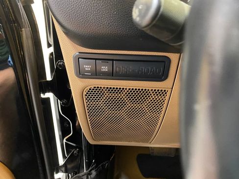 Used 2013 Jeep Wrangler Unlimited Rubicon w/ Connectivity Group AWD/4WD image 33