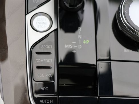 Used 2022 BMW X5 M50i w/ Executive Package image 28