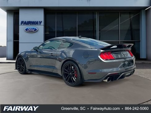 Used 2020 Ford Mustang Shelby GT500 w/ Technology Package RWD image 4