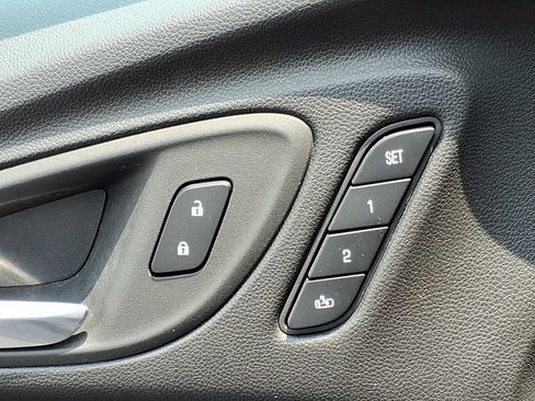 Used 2023 Buick Encore GX Essence w/ Advanced Technology Package FWD image 16