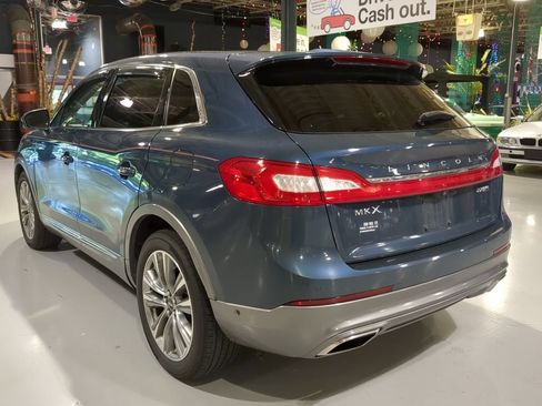 Used 2016 Lincoln MKX Reserve w/ Technology Package AWD/4WD image 7